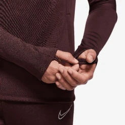 Nike Academy Winter Warrior Drill Top -Fußballbedarf Rabatt 147213 3