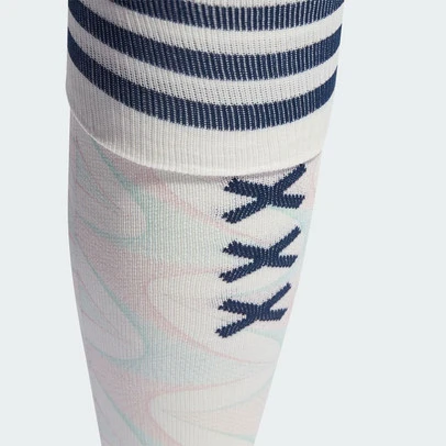 Adidas Ajax Auswärts Stutzen 2023/2024 4 Adidas Ajax Auswärts Stutzen 2023/2024 – Bild 2